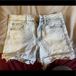 light wash American Eagle shorts